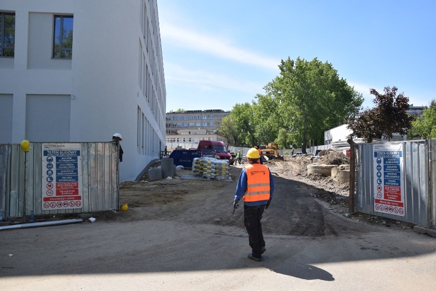 Budowa Centrum Zdrowia Matki i Dziecka ma się zakończyć do...