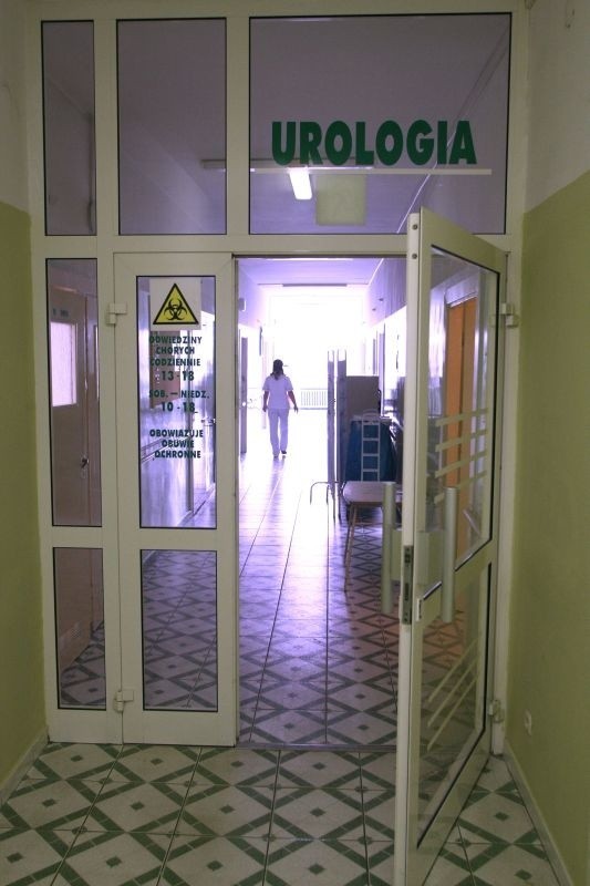 Prokuratura sprawdza, czy pacjentka oddziału urologicznego buskiego szpitala mogła paść ofiarą molestowania.