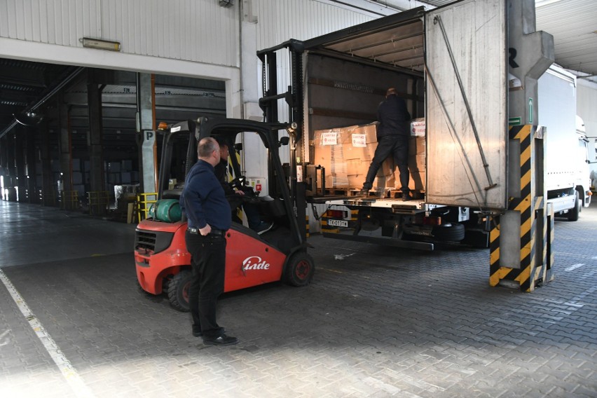Kolejny transport z pomocą humanitarną przygotowała Caritas Diecezji Kieleckiej. Było to 5 ton żywności w ramach akcji Paczka dla Ukrainy