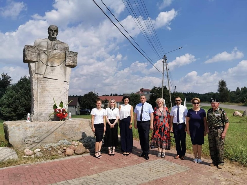 Obchody Święta Wojska Polskiego i rocznicy "Cudu nad Wisłą" w Kunowie (ZDJĘCIA)