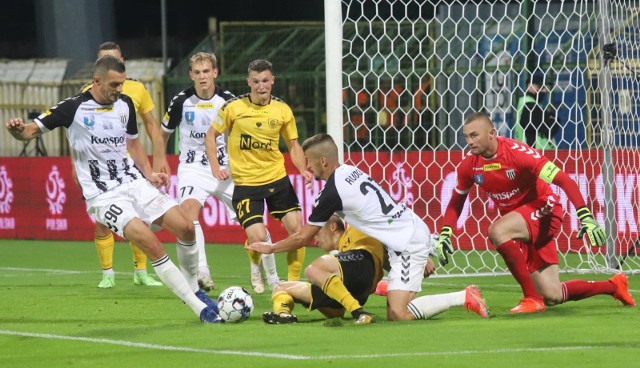 19.08.2021. GKS Katowice - Sandecja Nowy Sącz.   Zobacz kolejne zdjęcia. Przesuwaj zdjęcia w prawo - naciśnij strzałkę lub przycisk NASTĘPNE