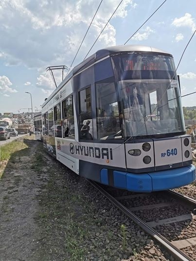 Kraków. Tramwaje wciąż nie dojeżdżają do Borku Fałęckiego. To efekt wypadku