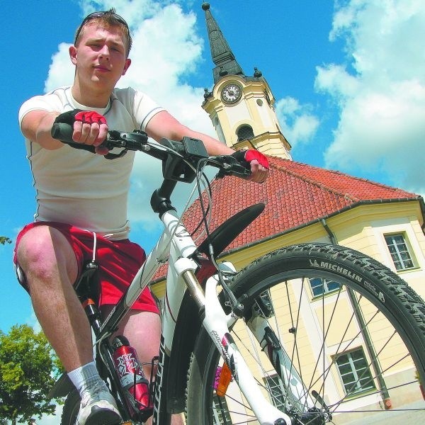 W połowie września z Bielska wystartuje jeden z etapów największego polskiego wyścigu kolarskiego - Tour de Pologne.  - Dla bielskich miłośników kolarstwa to wydarzenie tej rangi, coEURO 2012 w Polsce dla kibiców piłkarskich! - mówi organizator imprez rowerowych Mariusz Mak (na zdjęciu).