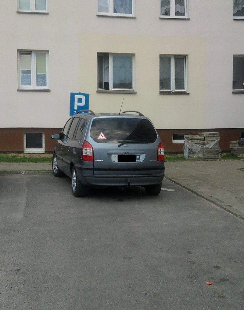 Tak parkuje się w Mońkach (zdjęcia)