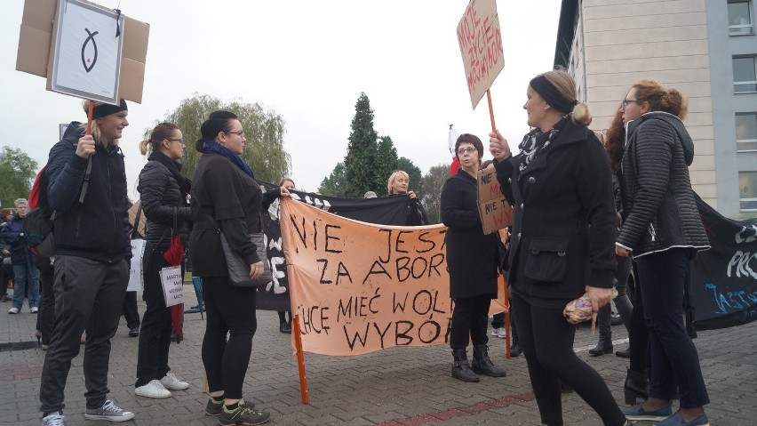 Czarny protest w Jastrzębiu: Przyszły tłumy