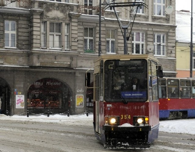 W Bydgoszczy tramwaje wracają na swoje tory.