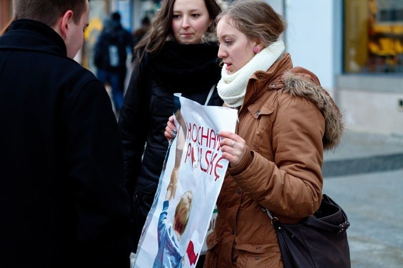 Młodzież Wszechpolska zorganizowała kampanię społeczną...