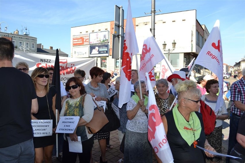 Strajk w "Amicusie". Głodówka zawieszona, ale okupacja już...