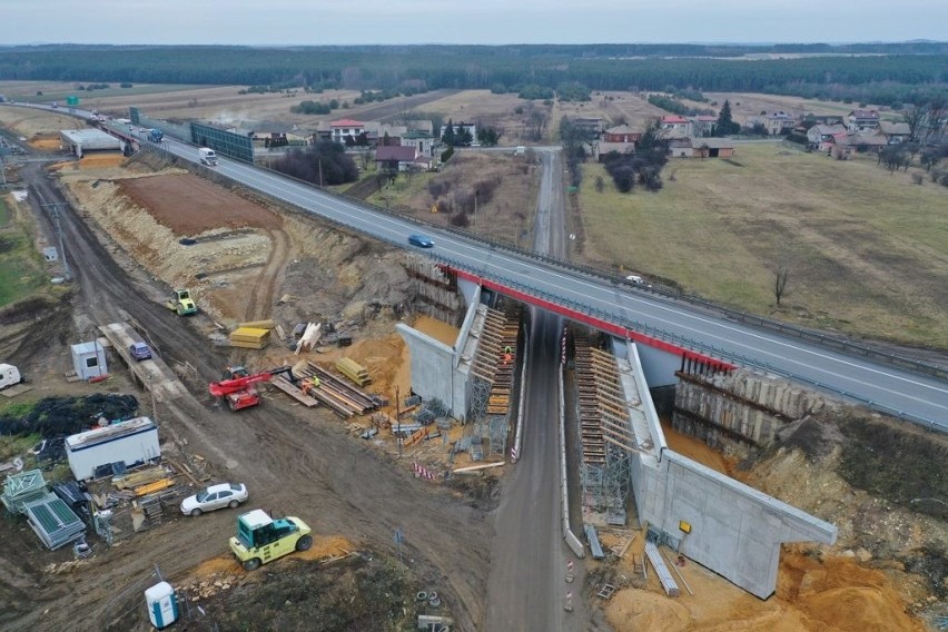 Styczniowe zdjęcia postępów prac na drodze ekspresowej S1...