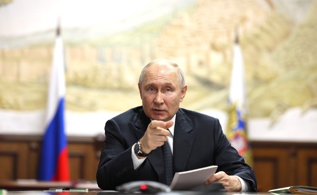 "The Economist": O losie rosyjskiej gospodarki nie zadecydują oceny międzynarodowych finansistów, ale głębia agresji Putina.