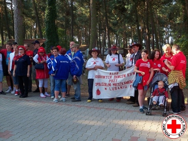 Uczestnicy rajdu dali popis swym umiejętnościom za kierownicą, ale także oddali krew