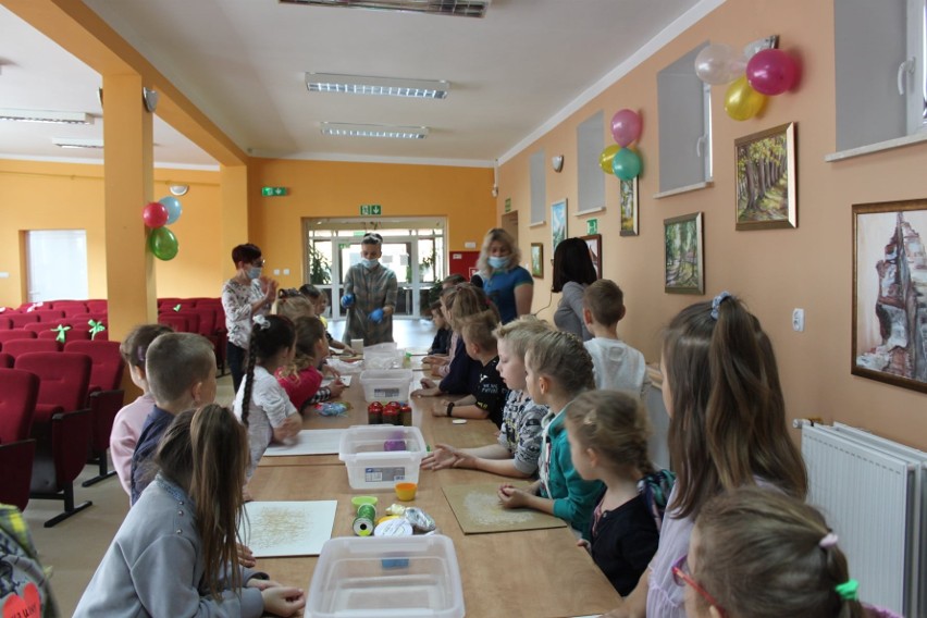 Dzień Dziecka w Centrum Kultury w Rytwianach. Dzieciaki wzięły udział w ciekawych warsztatach (ZDJĘCIA)
