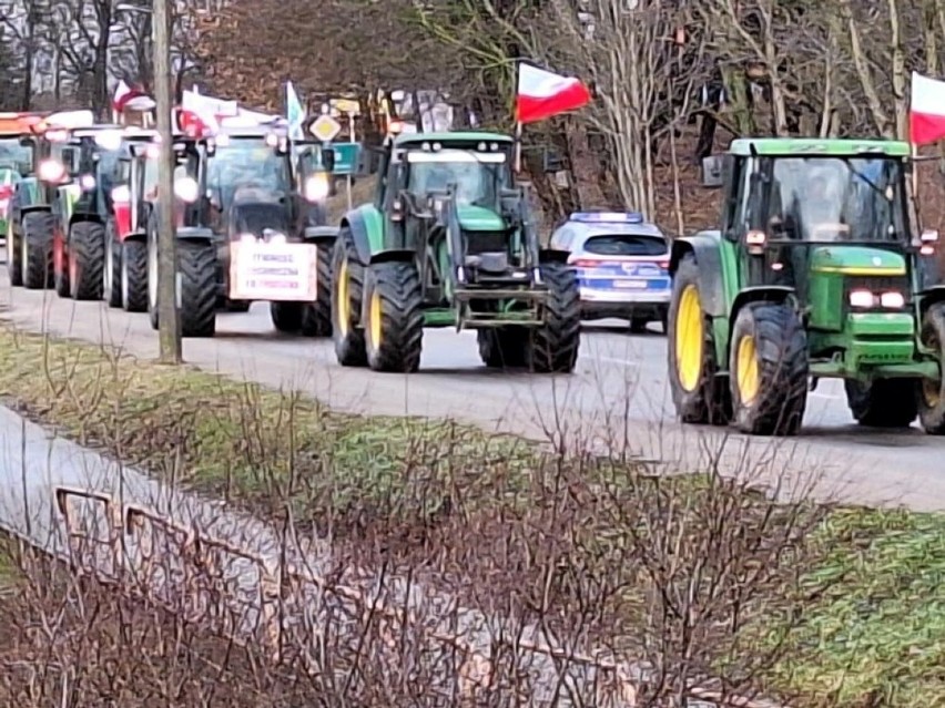 Rolnicy z gminy Prabuty wyjechali na ulice.