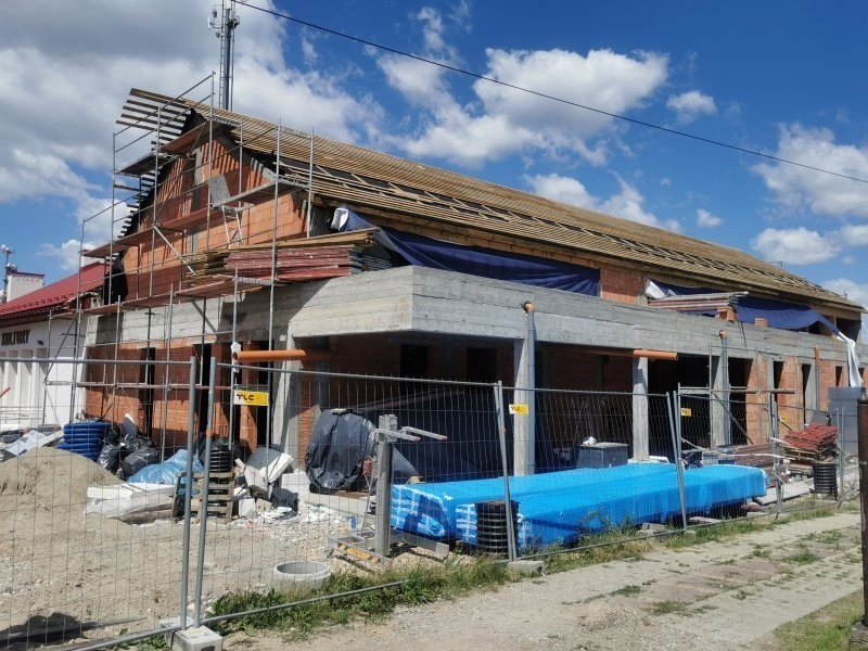 Nowe przedszkole w Dąbrowie (gmina Kłaj) ma być gotowe...