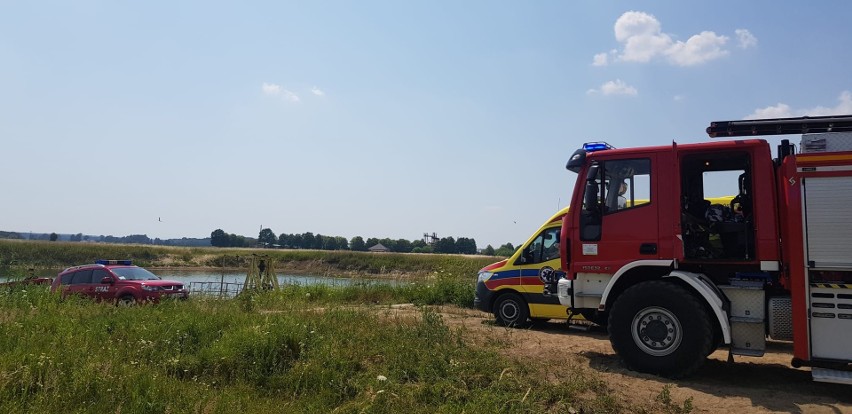 Kolejne utonięcie na Podkarpaciu! Ciało 60-latka wyłowione ze zbiornika wodnego w Przychojcu [ZDJĘCIA]