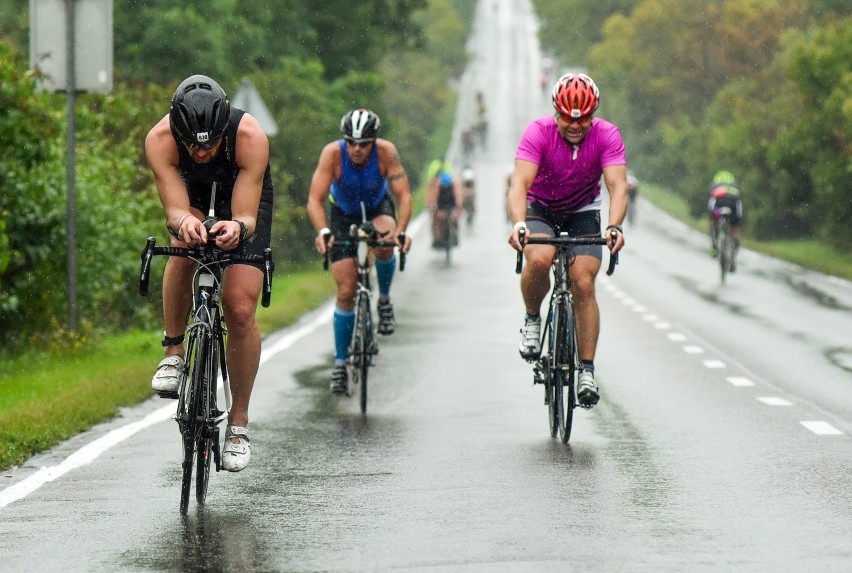 Prawdziwi twardziele rywalizowali podczas Triathlonu Bydgoszcz. Zwycięzca uzyskał rewelacyjny czas