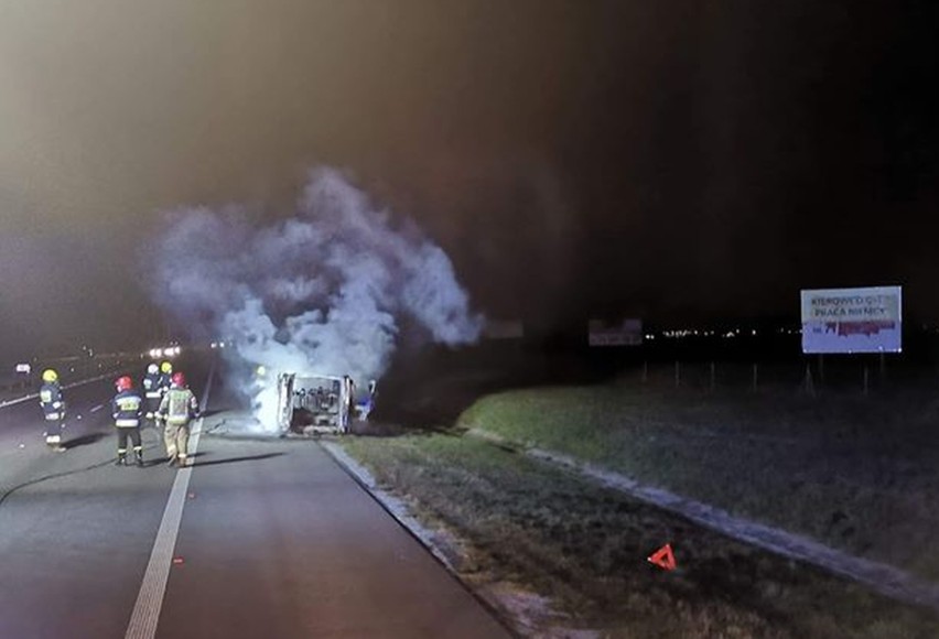 Pożar busa na autostradzie A4 pod Wrocławiem