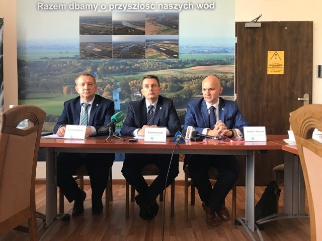 Wody Polskie zorganizowały w czwartek, 22.08.2019 r. specjalną konferencję prasową w sprawie kontrowersji wokół podwyżek cen wody i ścieków