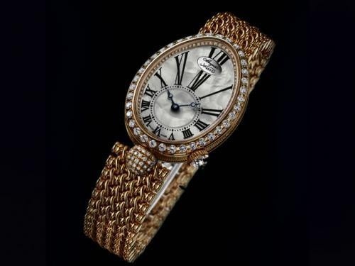 Fot. Breguet. Reine de Naples - kolekcja klasycznych zegarków dla kobiet z nadzwyczaj dekoracyjną obudową. Inspiracją był zegarek na bransolecie stworzony dla siostry Napoleona Bonaparte - Karoliny Królowej Neapolu