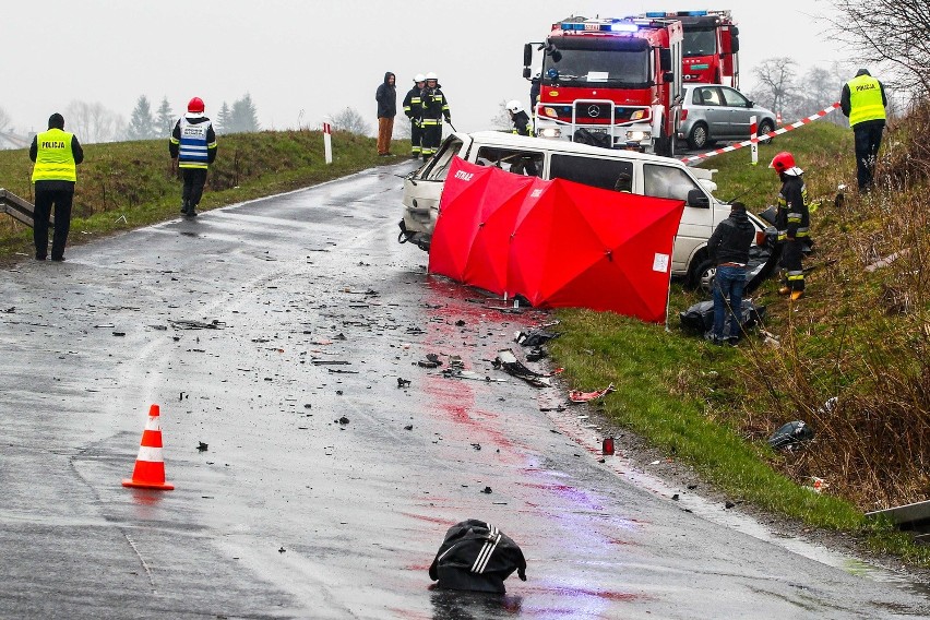 Pięciu podkarpackich piłkarzy zginęło w zderzeniu busa z ciężarówką w Weryni