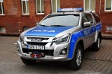 Policjanci w Świnoujściu z nowym Isuzu nie wjadą tylko do wody