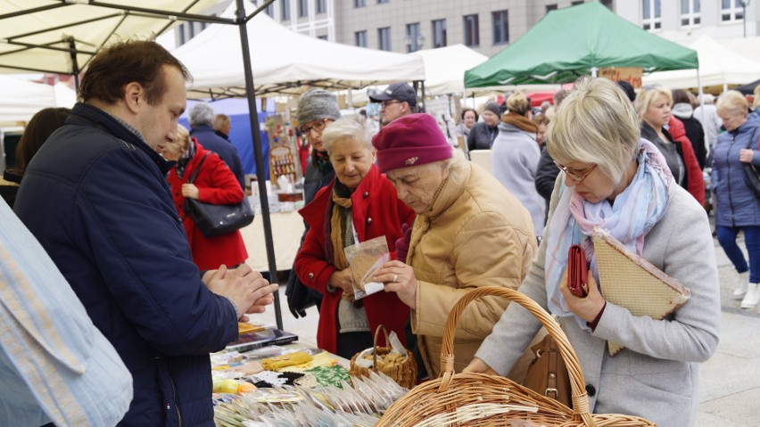 Białostocki Jarmark Wielkanocny 2019. To królestwo rękodzieła i specjałów regionalnej kuchni na wielkanocny stół (ZDJĘCIA)