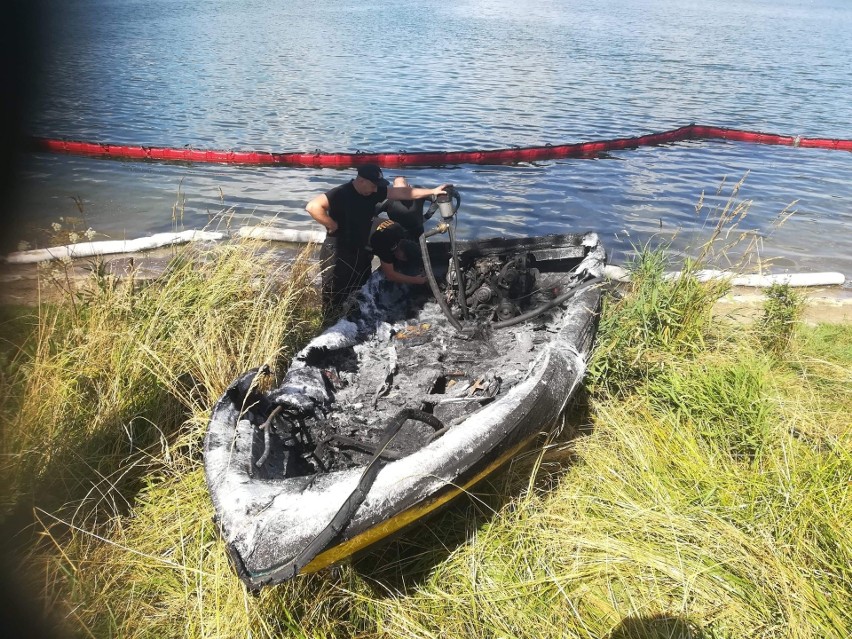 Pożar motorówki na jeziorze Drawskim