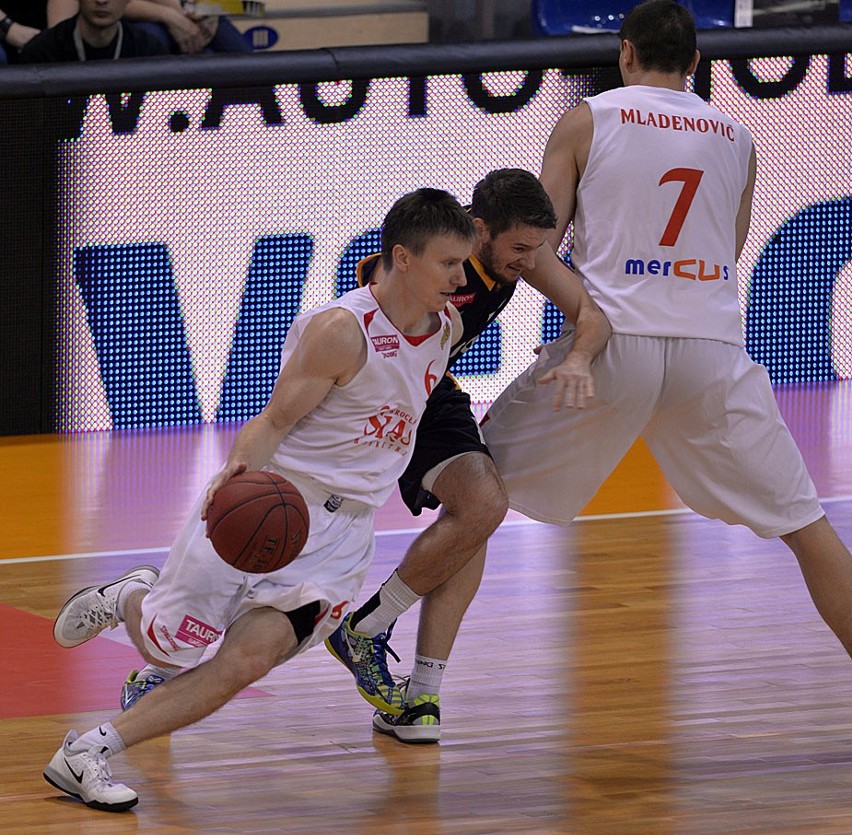 Koszykówka na Pomorzu. Trefl Sopot nie dogonił rywala! Porażka Polpharmy z beniaminkiem! [ZDJĘCIA]