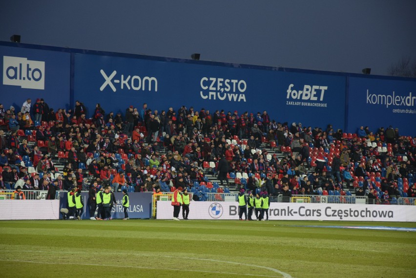 Kibice na meczu Raków Częstochowa - Stal Mielec. Zobacz...