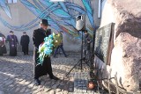 Pamiętali o romskich ofiarach Litzmannstadt Getto. Uroczystości przy Kuźni Romów