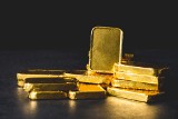 Ceny złota przebiły kolejną granicę. Czy obecnie mamy do czynienia z powrotem gorączki złota?