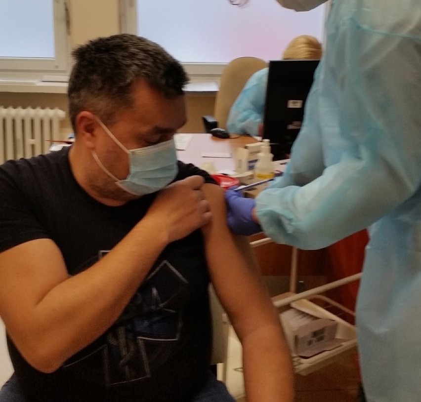 W PCZ w Kartuzach rozpoczęły się szczepienia dla osób z...
