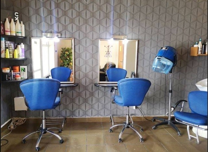 Buska „Victoria” Salonem Fryzjerskim Roku 2020. Zakład fryzjersko - kosmetyczny powstał z prawdziwej pasji ZDJĘCIA