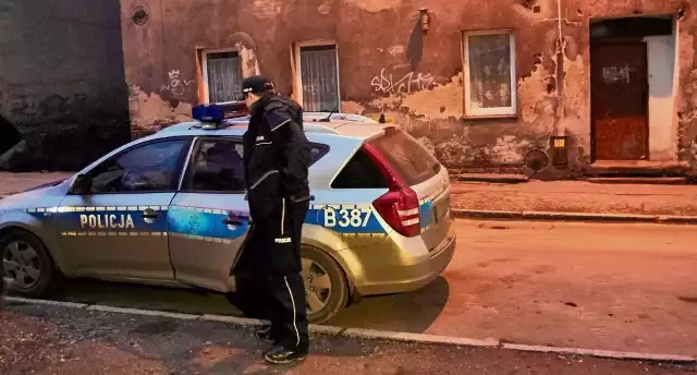 Policja cały czas poszukuje sprawców napadu na mieszkańców wałbrzyskiej dzielnicy Podgórze