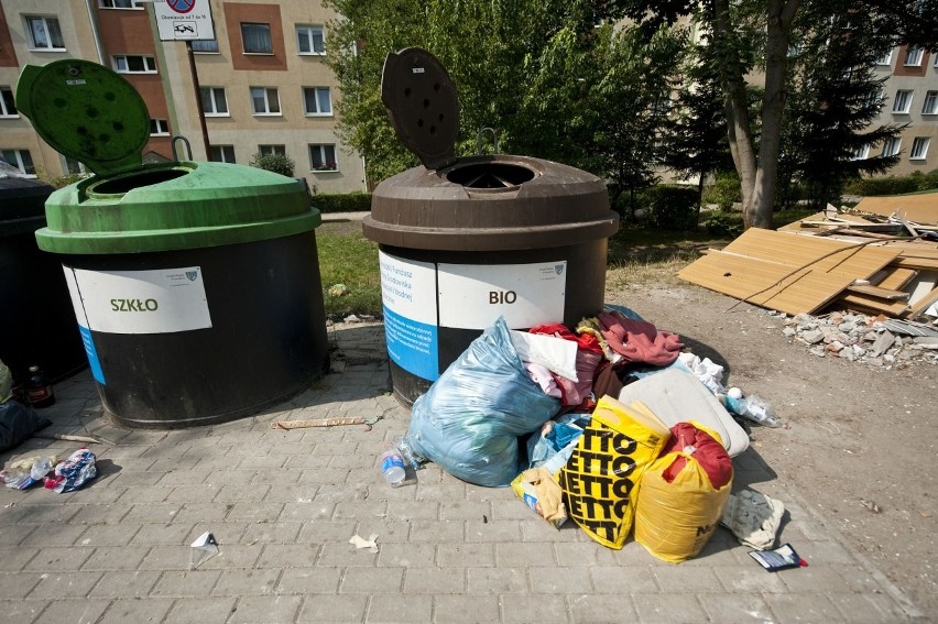 Tak wygląda wiele śmietników w Koszalinie