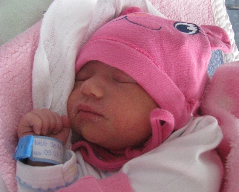 Aleksandra Dylak przyszła na świat 3 marca, ważyła 2650 g i...