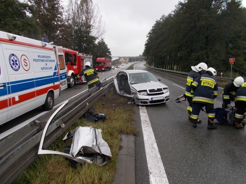 Wypadek w Pawłowicach: Samochód dachował po zderzeniu z...