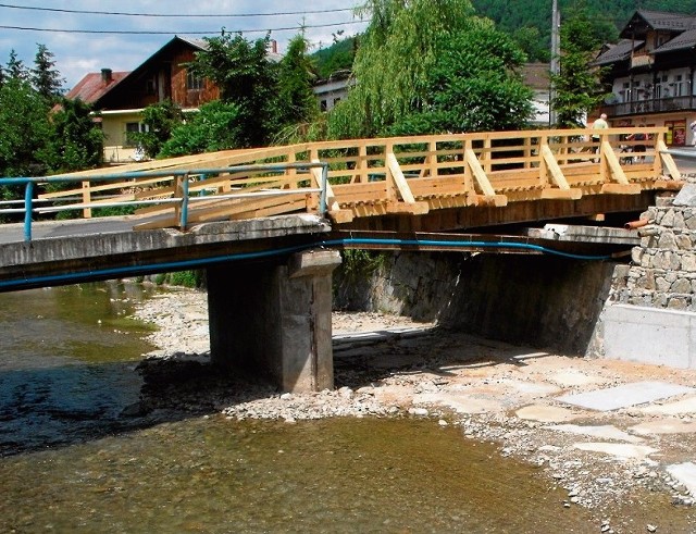 Most został został częściowo zreperowany. Po drewnianej konstrukcji mogą jeździć jedynie samochody o masie do 3,5 tony