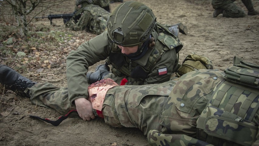 Centrum Szkolenia Wojsk Obrony Terytorialnej w Toruniu wyszkoliło prawie 400 ratowników [zdjęcia] 