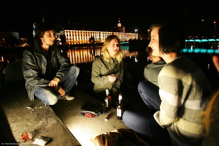 Studenci opanowali Wyspę Słodową. Chcieli protestować, ale wyspy nie zamknięto (ZDJĘCIA)