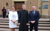 Diakon Dominik Kowalewski pochodzący ze Starachowic przyjął święcenia kapłańskie. Kim jest? (WIDEO, ZDJĘCIA)