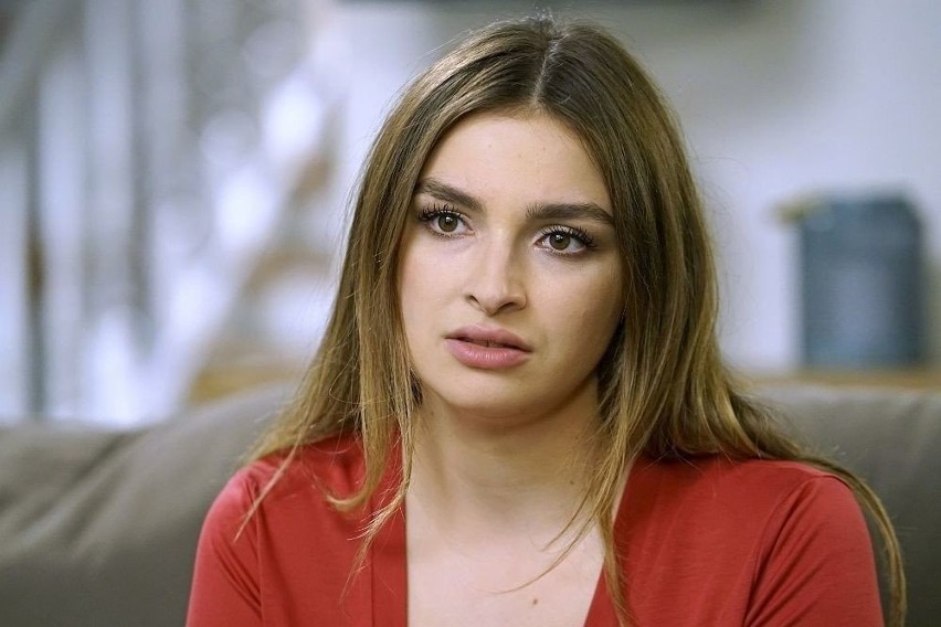 Klara (Olga Jankowska) z serialu "Barwy szczęścia"

Artrama
