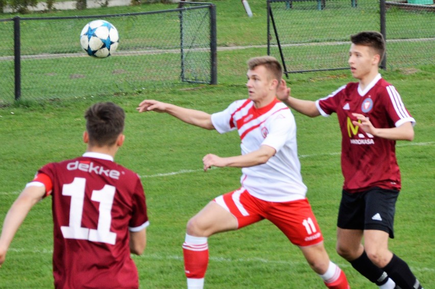 Małopolska liga juniorów: Soła Oświęcim utrapieniem liderów, tym razem urwała punkty Garbarni Kraków [ZDJĘCIA]