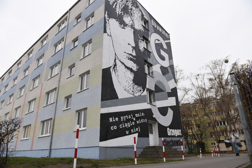 Przy ul. Reja w Toruniu powstał mural poświęcony Grzegorzowi...