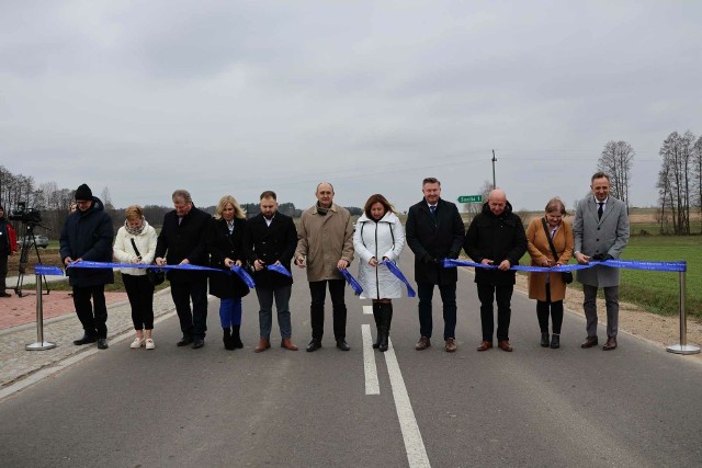 Oficjalne otwarto 2 km odcinka drogi powiatowej z Tykocina do Złotorii. To drugi etap trasy (początek we wsi Popowlany a koniec przed wsią  Bagienki). Jej przebudowa usprawni dojazd do Tykocina m.in. od strony Białegostoku.