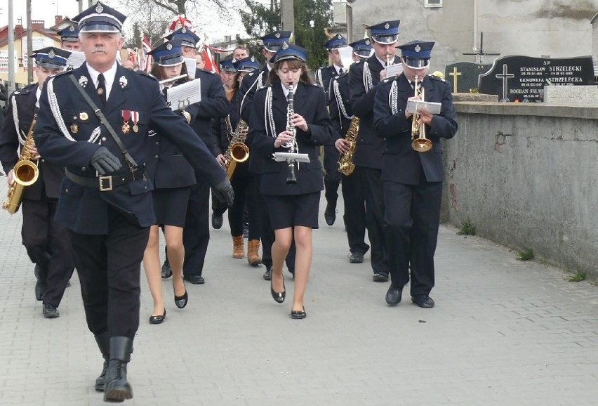 Na poniedziałkowej uroczystości patriotycznej we Włoszczowie...