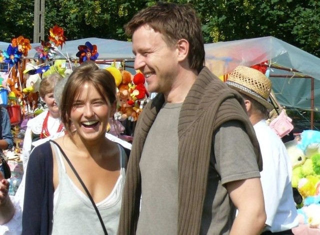 Znana aktorska para, Kamilla Baar i Wojciech Błach osiedli w Pełczyskach, pokochali wioskę i ponidziański folklor.