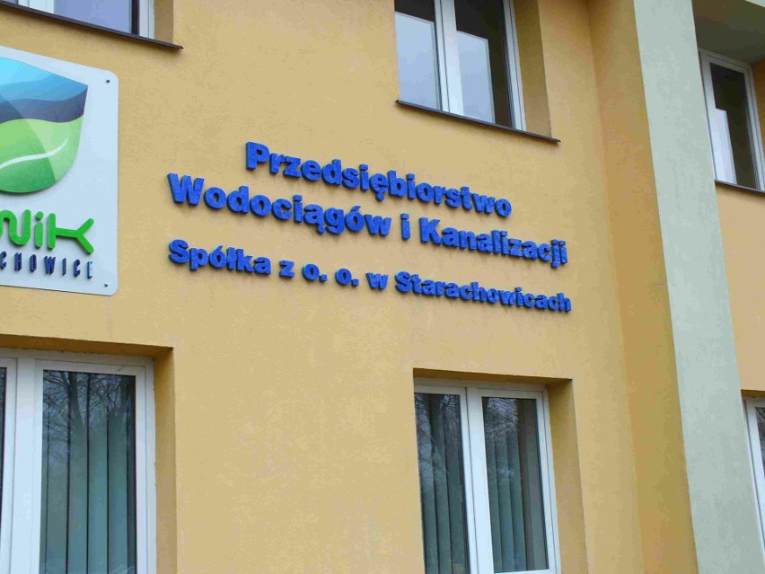 Uroczysty jubileusz 100-lecia Przedsiębiorstwa Wodociągów i Kanalizacji w Starachowicach. Odznaczono pracowników