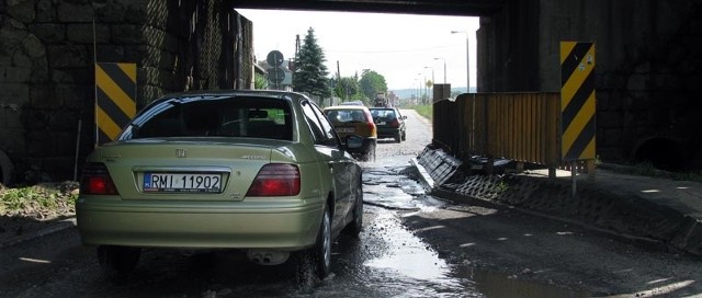 W Dębicy zalana jest ul. Sandomierska.