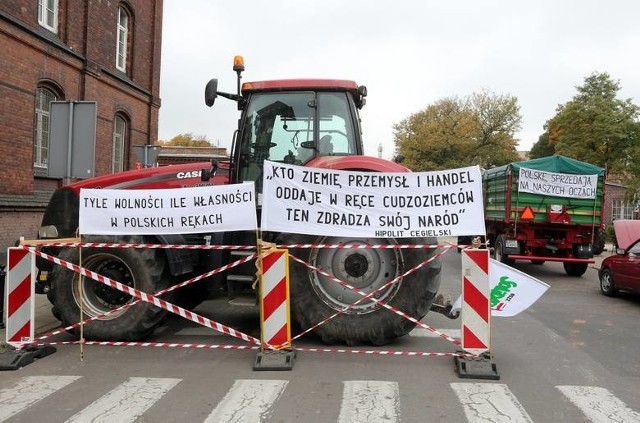 Protest rolników w obronie zatrzymanych kolegów = październik 2015